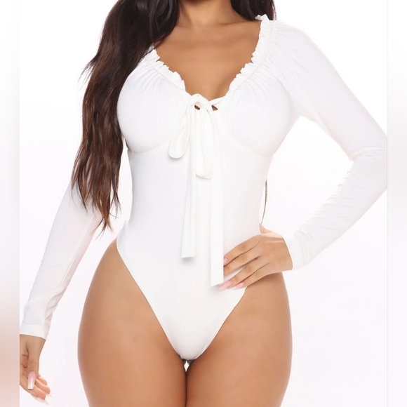 Fashion Nova Tops - NWT'S Fashion Nova Love Me For The Day Long Sleeve Bodysuit